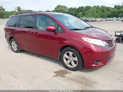 5TDKZ3DC9HS876692 2017 TOYOTA SIENNA