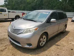 5TDKZ3DC9HS899129 2017 TOYOTA SIENNA