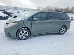 5TDKZ3DC9JS923788 2018 TOYOTA SIENNA