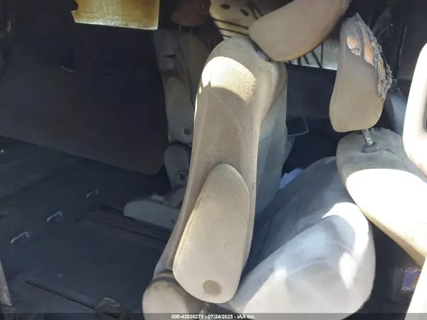 5TDKZ3DC9KS003676 2019 TOYOTA SIENNA - Image 8