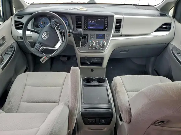 5TDKZ3DC9LS038364 2020 TOYOTA SIENNA - Image 8