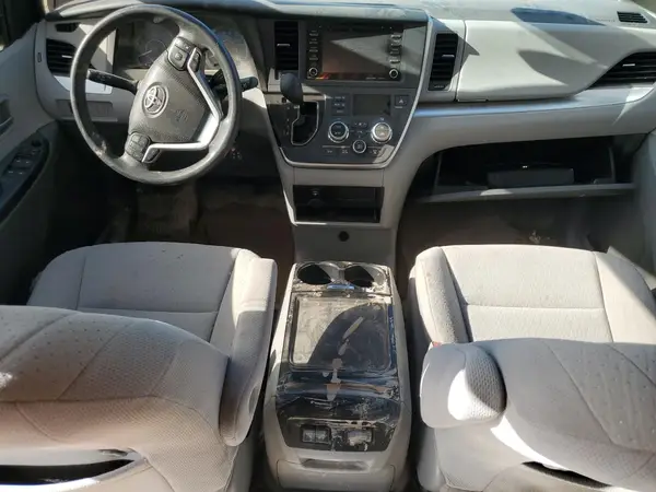 5TDKZ3DC9LS076662 2020 TOYOTA SIENNA - Image 8