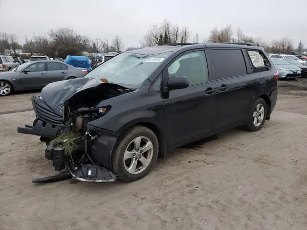5TDKZ3DCXHS787133 2017 TOYOTA SIENNA - Image 1