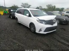 5TDKZ3DCXHS824116 2017 TOYOTA SIENNA