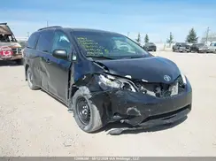 5TDKZ3DCXHS827601 2017 TOYOTA SIENNA