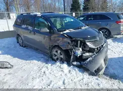 5TDKZ3DCXHS828361 2017 TOYOTA SIENNA