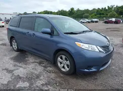 5TDKZ3DCXHS834404 2017 TOYOTA SIENNA