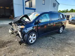 5TDKZ3DCXHS836931 2017 TOYOTA SIENNA