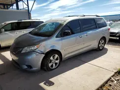 5TDKZ3DCXHS839957 2017 TOYOTA SIENNA