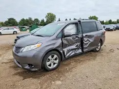 5TDKZ3DCXHS851722 2017 TOYOTA SIENNA