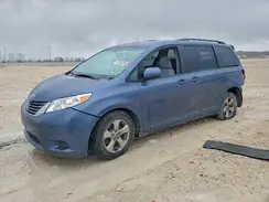 5TDKZ3DCXHS864504 2017 TOYOTA SIENNA
