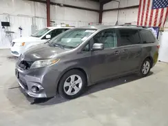 5TDKZ3DCXHS898958 2017 TOYOTA SIENNA