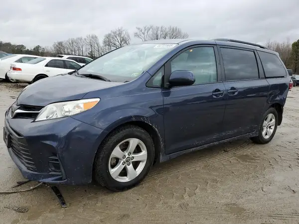 5TDKZ3DCXJS916879 2018 TOYOTA SIENNA - Image 1