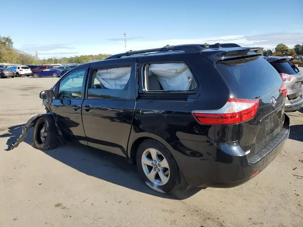 5TDKZ3DCXJS926540 2018 TOYOTA SIENNA - Image 2
