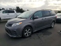 5TDKZ3DCXJS930068 2018 TOYOTA SIENNA