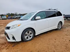 5TDKZ3DCXJS942947 2018 TOYOTA SIENNA