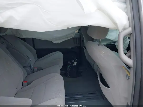 5TDKZ3DCXJS944116 2018 TOYOTA SIENNA - Image 8