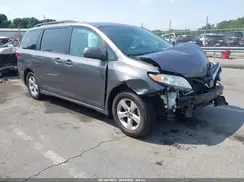 5TDKZ3DCXJS965483 2018 TOYOTA SIENNA