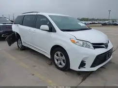 5TDKZ3DCXKS012399 2019 TOYOTA SIENNA