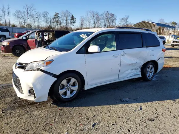 5TDKZ3DCXKS970121 2019 TOYOTA SIENNA - Image 1
