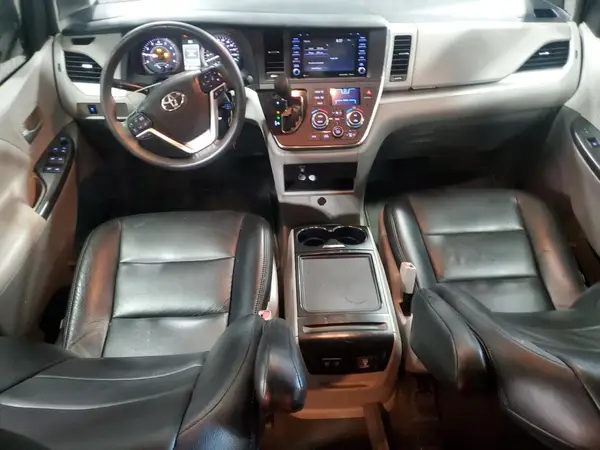 5TDKZ3DCXKS972791 2019 TOYOTA SIENNA - Image 8