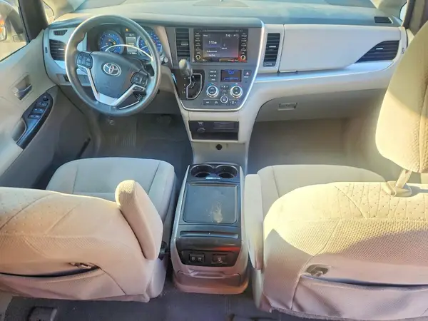 5TDKZ3DCXLS025039 2020 TOYOTA SIENNA - Image 8