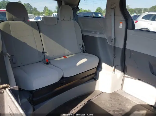 5TDKZ3DCXLS049521 2020 TOYOTA SIENNA - Image 8
