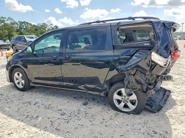 5TDKZ3DCXLS068618 2020 TOYOTA SIENNA - Image 2