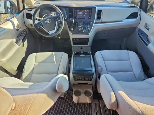 5TDKZ3DCXLS070692 2020 TOYOTA SIENNA - Image 8