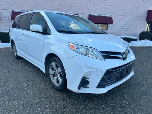 5TDKZ3DCXLS072703 2020 TOYOTA SIENNA - Image 1