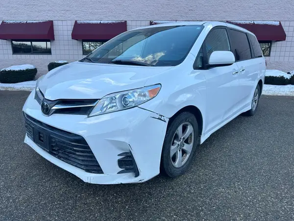 5TDKZ3DCXLS072703 2020 TOYOTA SIENNA - Image 2