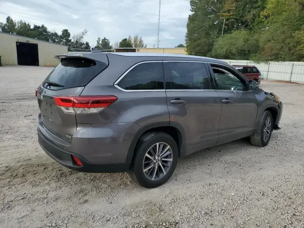 2017 TOYOTA HIGHLANDER COPART lot 84268585 auction photo 3