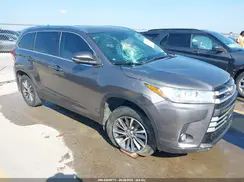 5TDKZRFH0HS208677 2017 TOYOTA HIGHLANDER