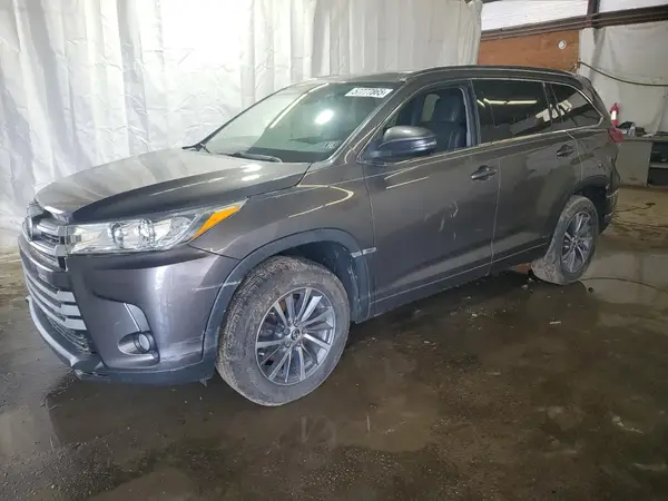 5TDKZRFH0HS215905 2017 TOYOTA HIGHLANDER - Image 1