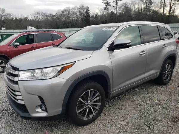 5TDKZRFH0HS507926 2017 TOYOTA HIGHLANDER - Image 1