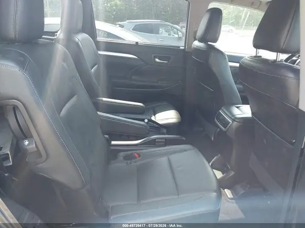 5TDKZRFH0HS515329 2017 TOYOTA HIGHLANDER - Image 8
