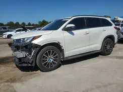 5TDKZRFH0HS517503 2017 TOYOTA HIGHLANDER