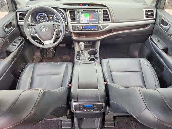 5TDKZRFH0JS531438 2018 TOYOTA HIGHLANDER - Image 8