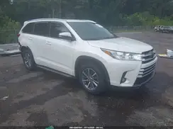 5TDKZRFH0JS538325 2018 TOYOTA HIGHLANDER