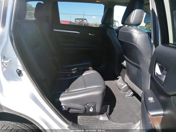 5TDKZRFH0JS540902 2018 TOYOTA HIGHLANDER - Image 8