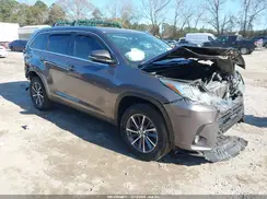 5TDKZRFH0KS306258 2019 TOYOTA HIGHLANDER
