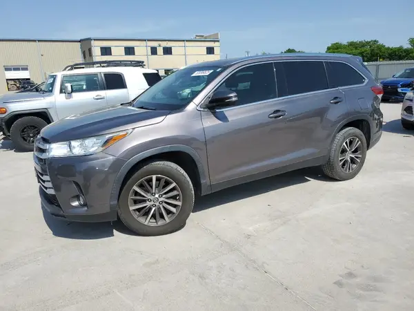 5TDKZRFH0KS315736 2019 TOYOTA HIGHLANDER - Image 1