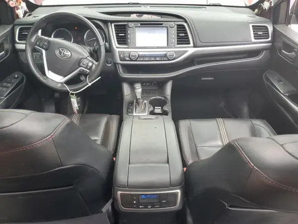 5TDKZRFH0KS317437 2019 TOYOTA HIGHLANDER - Image 8