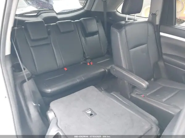 5TDKZRFH0KS318216 2019 TOYOTA HIGHLANDER - Image 8
