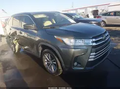 5TDKZRFH0KS327112 2019 TOYOTA HIGHLANDER