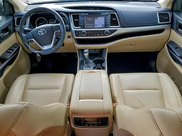 5TDKZRFH0KS335145 2019 TOYOTA HIGHLANDER - Image 8