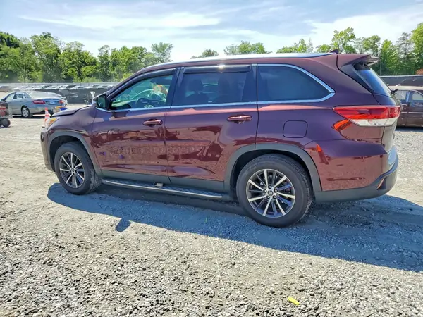 5TDKZRFH0KS335288 2019 TOYOTA HIGHLANDER - Image 2