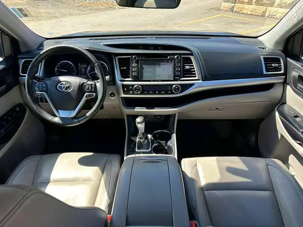 5TDKZRFH0KS349580 2019 TOYOTA HIGHLANDER - Image 8