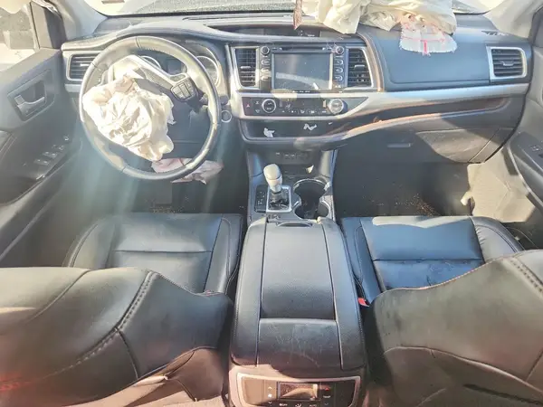 5TDKZRFH0KS354956 2019 TOYOTA HIGHLANDER - Image 8