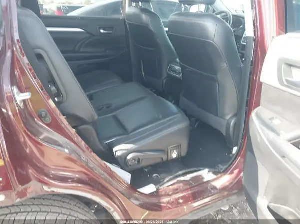 5TDKZRFH0KS370350 2019 TOYOTA HIGHLANDER - Image 8